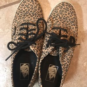 Vans leopard sz 8